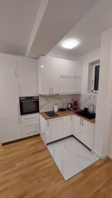 Apartment Green Lux Белград Экстерьер фото